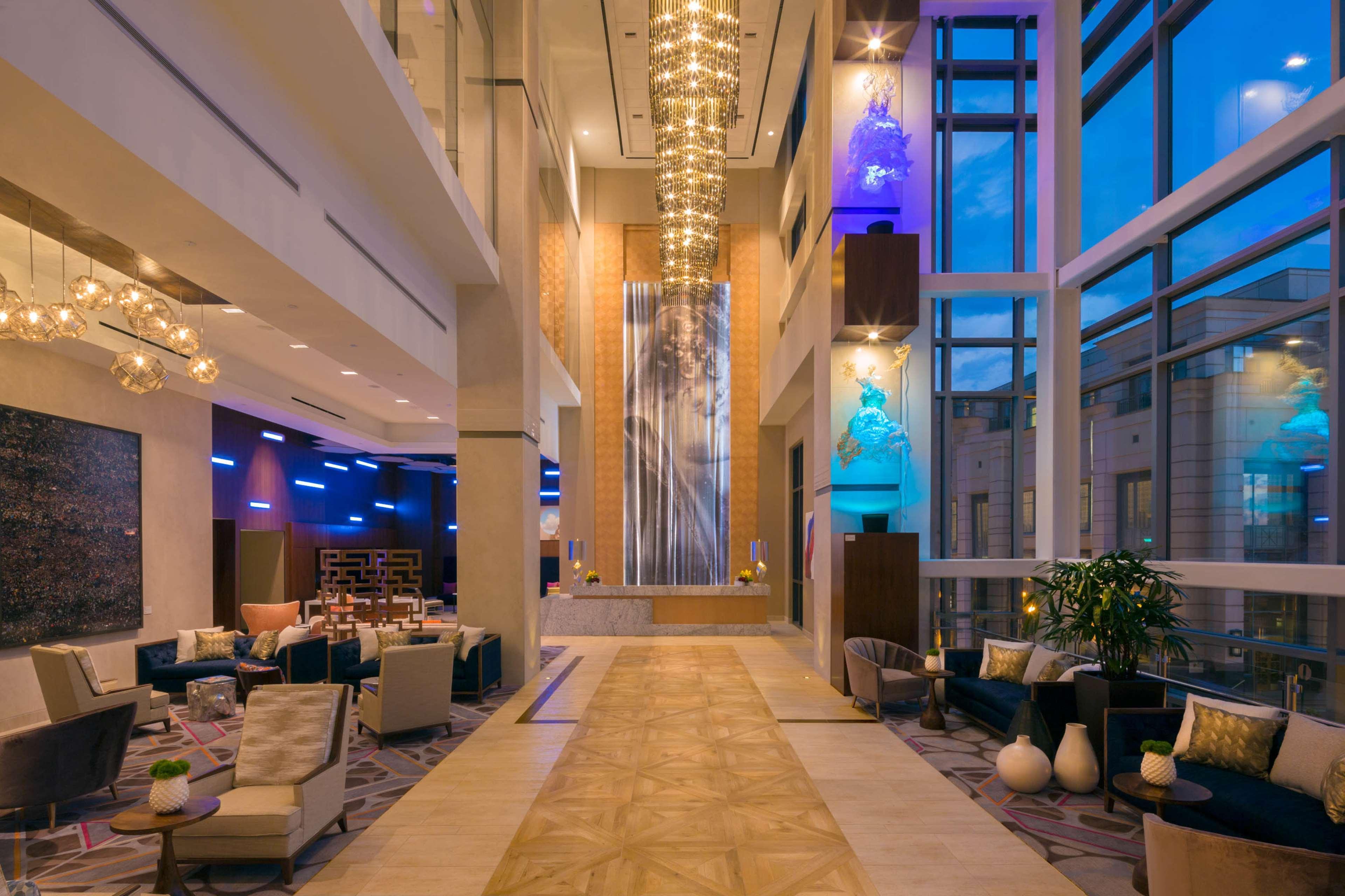 Hotel Hilton Norfolk The Main Exterior foto